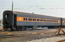 lirr2970_P72_LI-City_4-70_JimParker.jpg (82084 bytes)